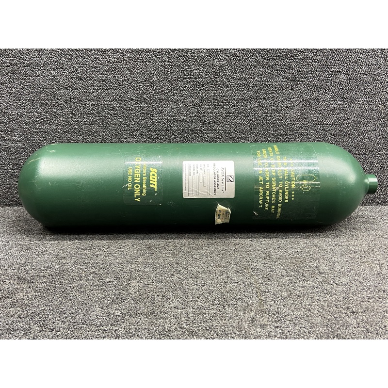 801077-04 Avox Steel Oxygen Bottle (Minus Regulator, 76 CU FT)