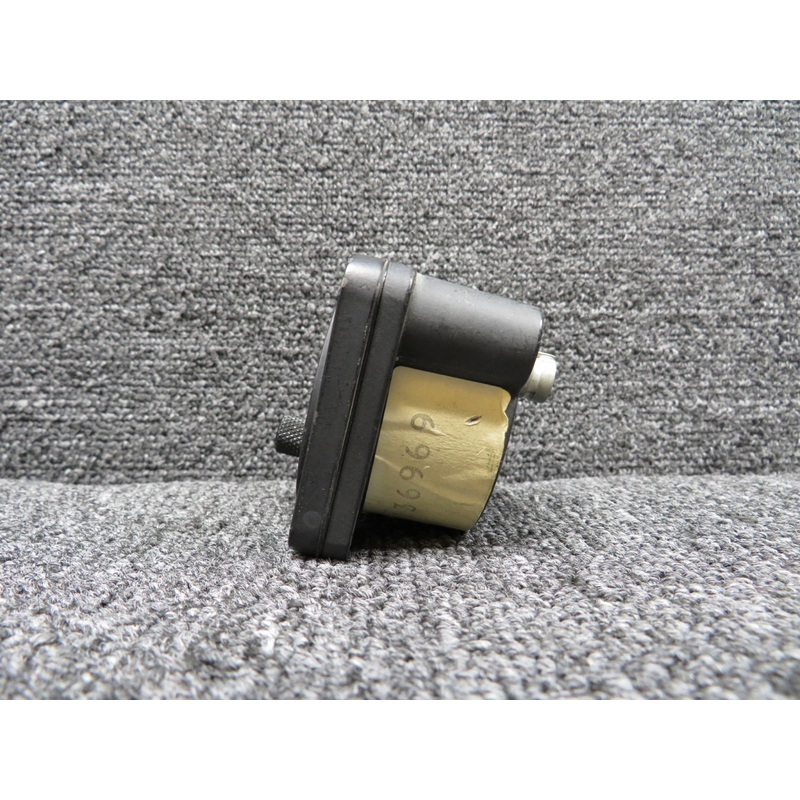 B4-4-931-22-05-1-A Revue Mechanical Clock (Small Knob)