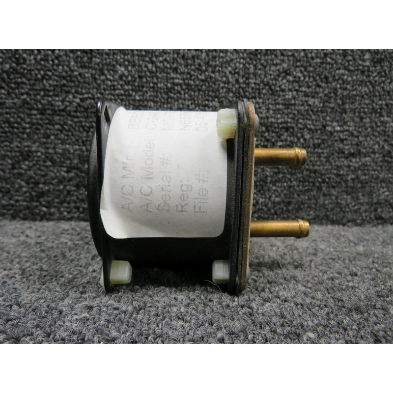 1G8-34 (Alt: 115-384018-1) Parker Air Suction Indicator