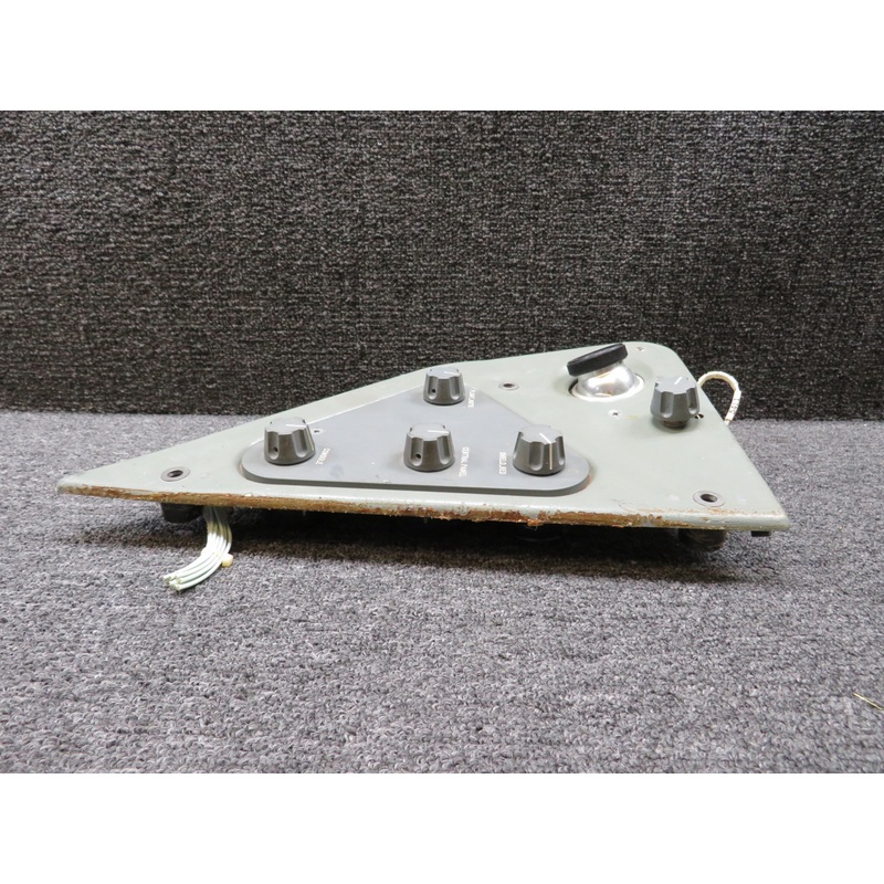 Flight Instrument, Central Panel, Console Control Panel w Light (Worn Seal)