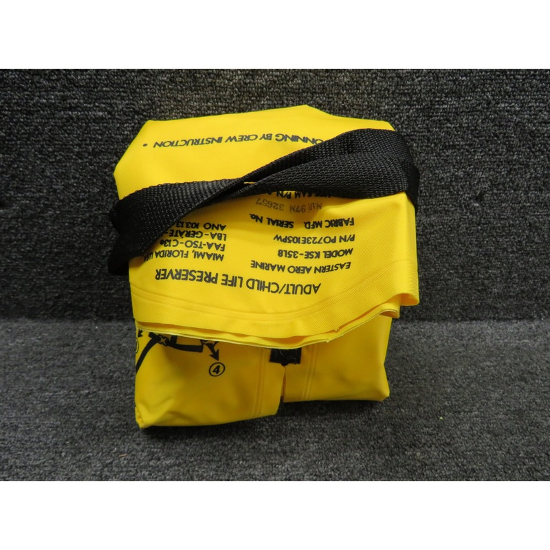 PO723E105PW EAM Life Vest (Display-Art)