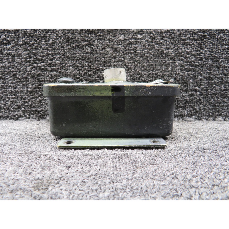 360-913-004 (Alt: 9910232-9) Gull Fuel Quantity Signal Conditioner (28V) (Core)