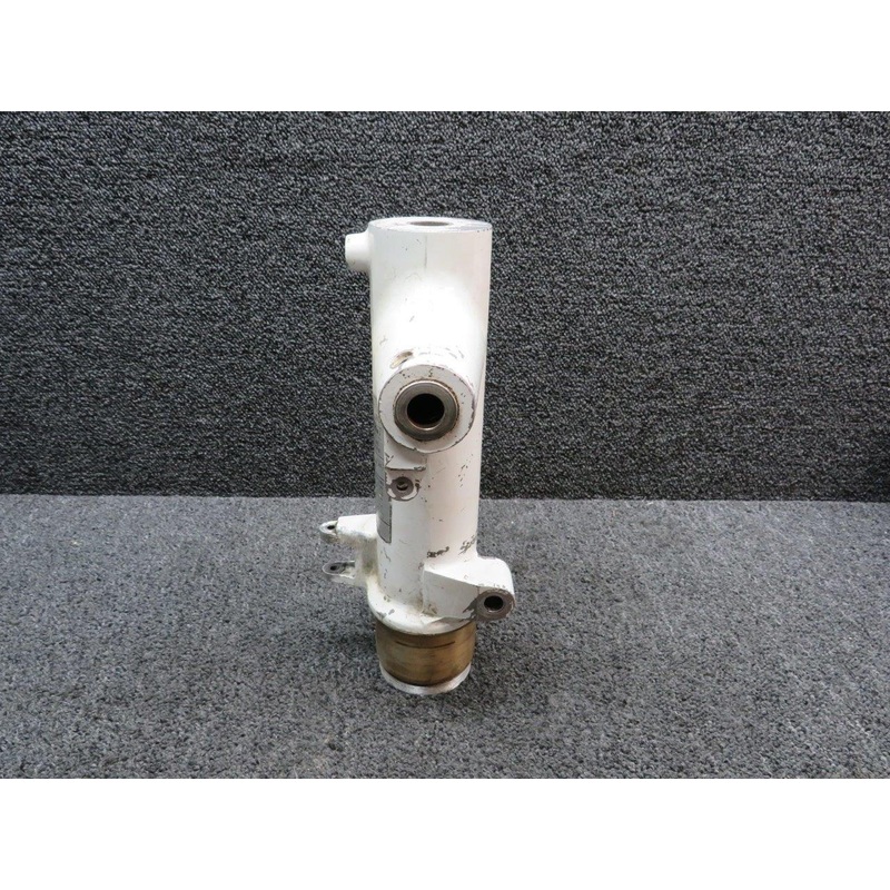 762-402 (Alt: OAS5462) Aerostar Gear Strut Housing (Modified)