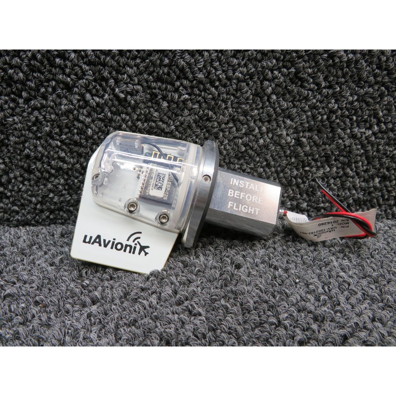 UAV-1002183-001 uAvionix tailBeacon WAAS GPS, ADS-b Out LED Light
