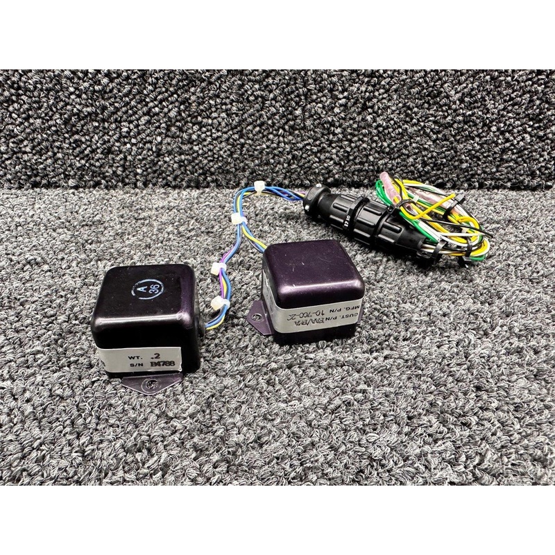 10-700-28 Piper PA46-310P UMA Light Inverter (Set of 2)