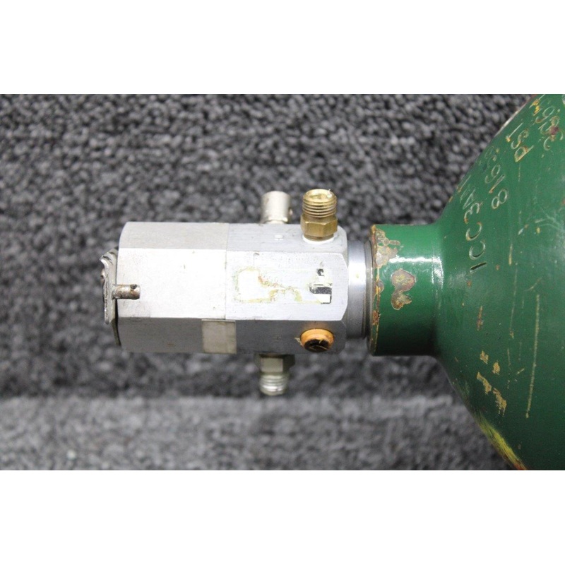 800112-02 (Alt: 753-943) C and L Aero Oxygen Cylinder and Regulator