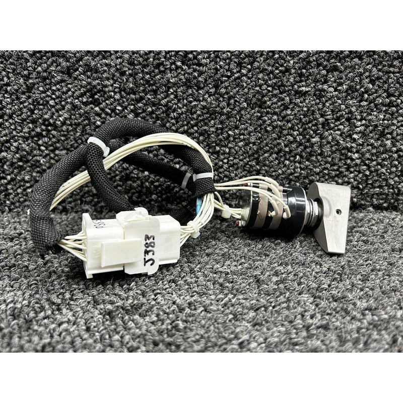 44HS30-02-2-03N Grayhill Flap Toggle Switch Assembly