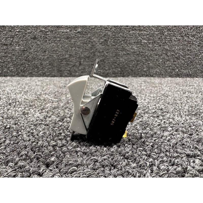 587-827 Eaton Landing Light Rocker Switch