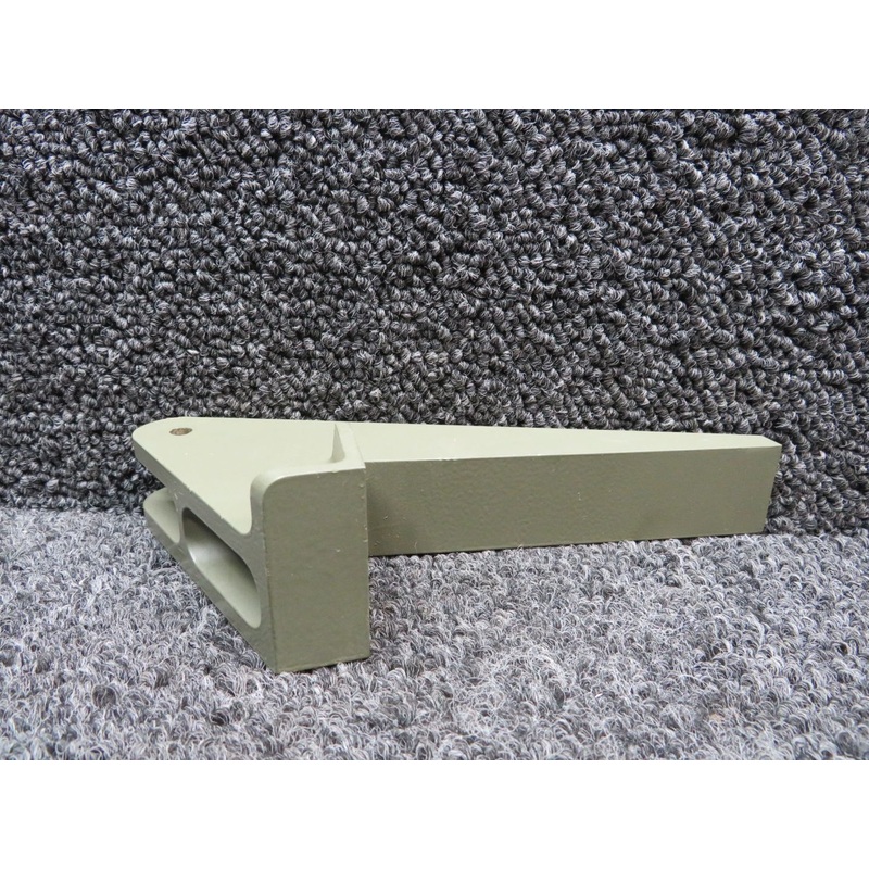159CSM10053-3-A Gulfstream Angled Bracket (New Old Stock)