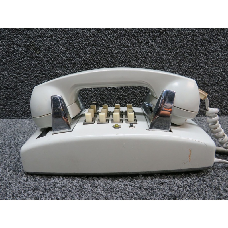400-0030-2 Wulfsberg Flitefone III WH-18 Cabin Control Unit Hand Set