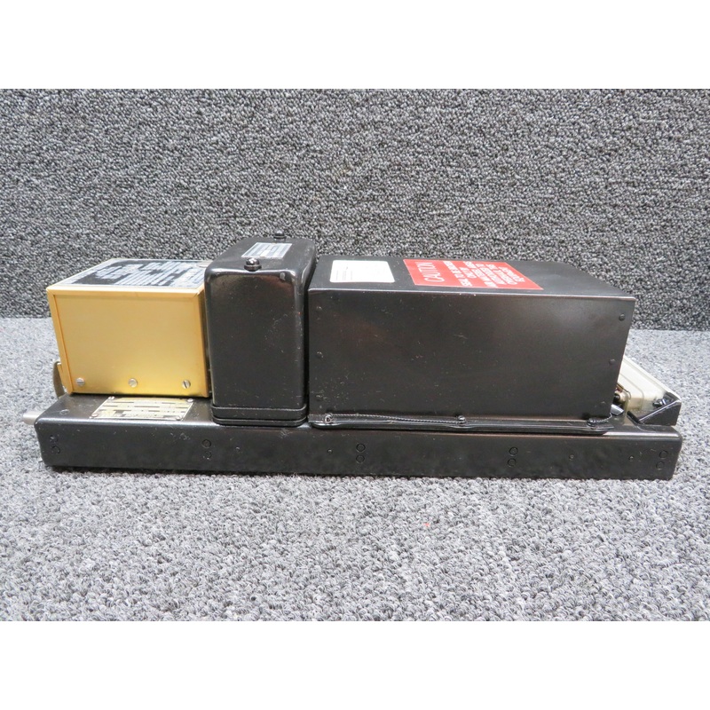 GC18-4M Lear Siegler Control Panel W8130-3 (Volts:28) (Overhauled)