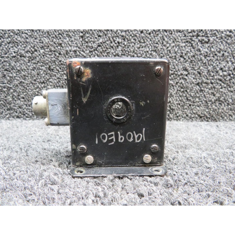 S201-800 American Aerospace Controls DC Current Level Detector (Volts: 28)
