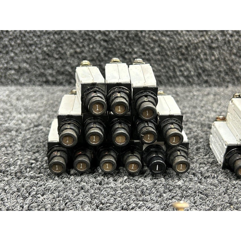 7277 Klixon Push to Reset Circuit Breaker Set (Amps: 0.5 Thru 35)