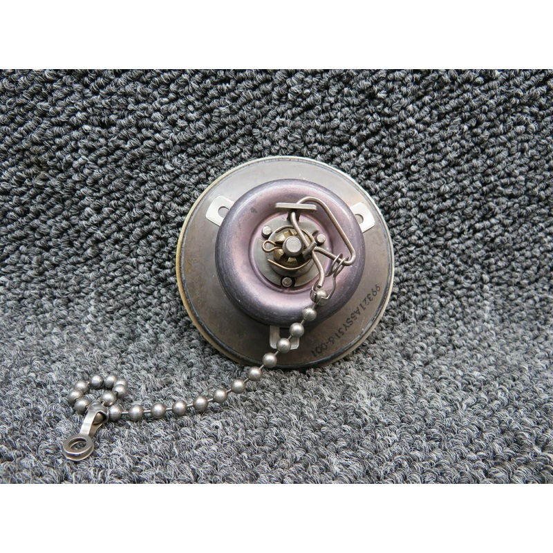 0823410-2 (MPN: 516-001) Cessna 421B Shaw Aero Fuel Cap Assembly W/ Chain