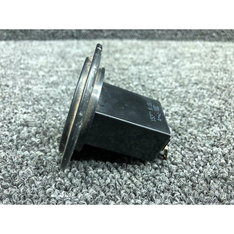 CM2926-1 Cessna 401 Hobbs Meter Indicator (Volts: 28, Hours: 579.70)