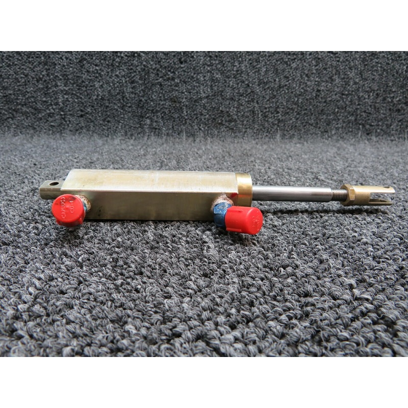 169-380100-3 (M/N: 10-55) Beechcraft B24R Parker Master Brake Cylinder