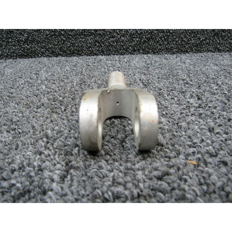 180-58106-3 Boeing Actuating Rod End (NEW OLD STOCK) (SA)