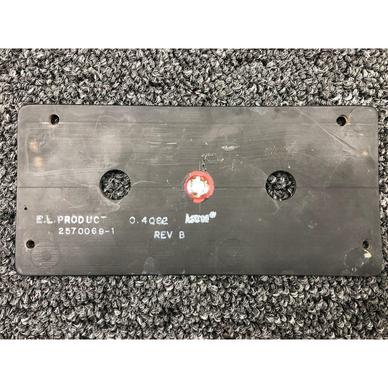 2570069-1 (Alt: 2505004-1) Cessna T303 Astron Fuel Selector Placard