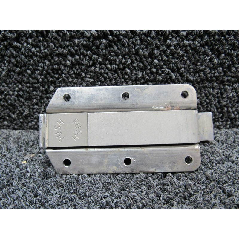 472-077 (M/N: H38) Piper PA32-300 Hartwell Forward Baggage Door Latch Assembly