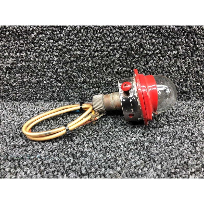 A-2064 (USE: C622001-0102) Stinson 108-1 Rudder Light W/ Retainer & Lens