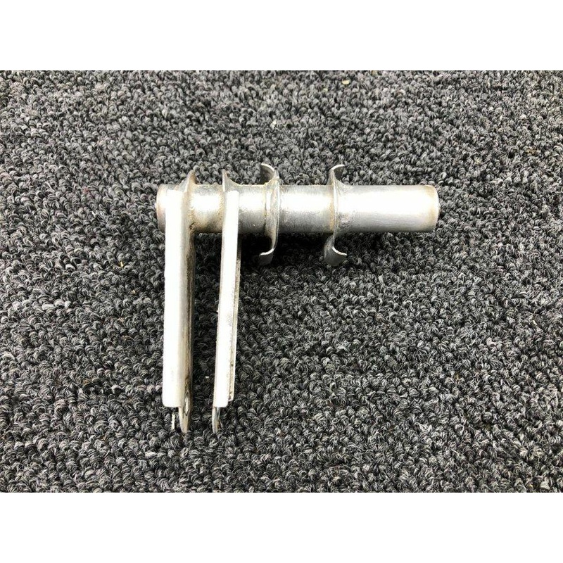 0862100-17 Cessna 320 Flap Bellcrank Assy LH (Outboard Wing, Outboard)