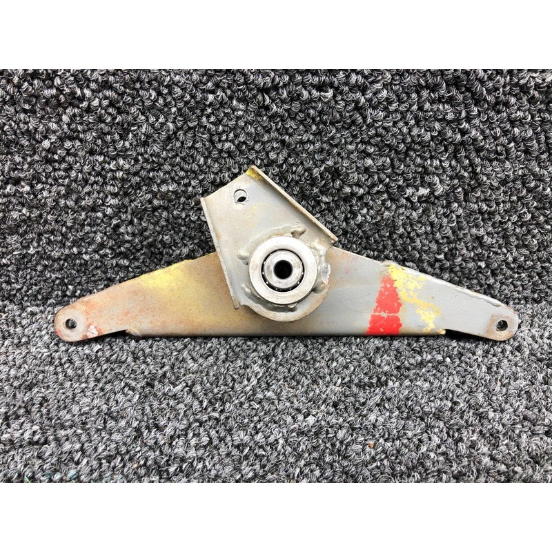 108-1141204-1 Stinson 108-1 Aileron Bellcrank Assembly RH