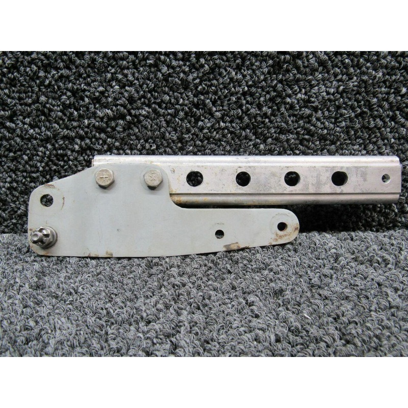 70241-2 (USE: 70241T002 / 70080-1) Ayres S2R-T34 Link Plate LH W/ Channel