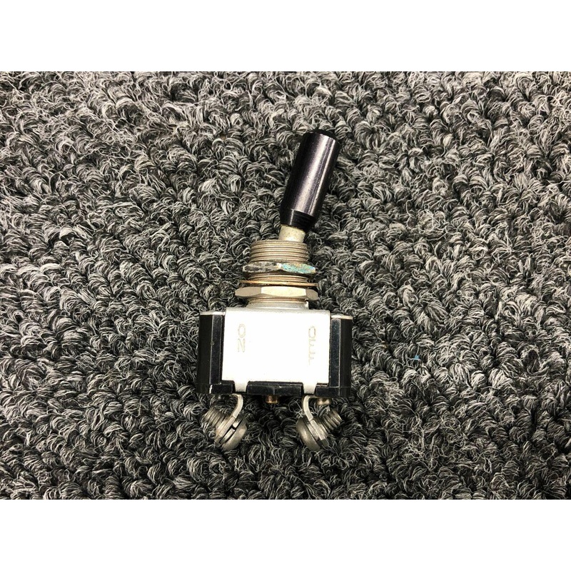 8906K1754 (ALT: 35-380053-21) Toggle Switch Assembly (28V, 15A) (Black)