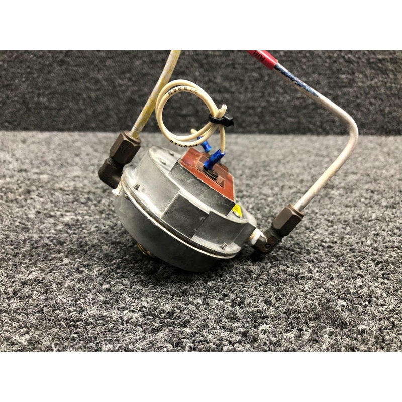 A42D36 (USE: 94E42-2) Beech 58P Janitrol Combustion Air Pressure Switch (28V)