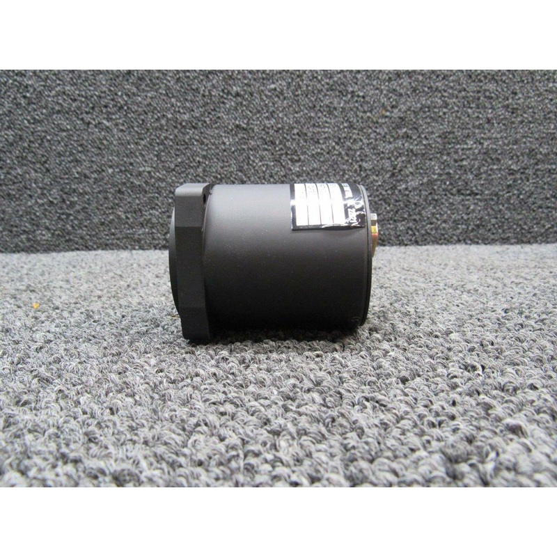 T04213U150P08W UMA Oil Pressure Indicator  (NO DIAL) (NOS)