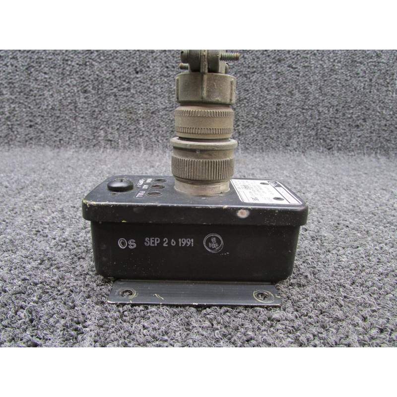 360-926-001 (Alt: 9910082-32) Gull Airborne Signal Fuel Qty Conditioner (28V)