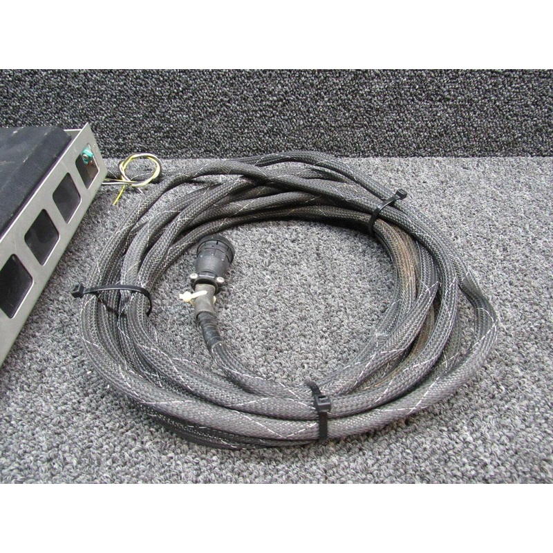 78-8047-0984-4 (M/N: WX-10A) 3M Stormscope Display (Volts: 10-30)