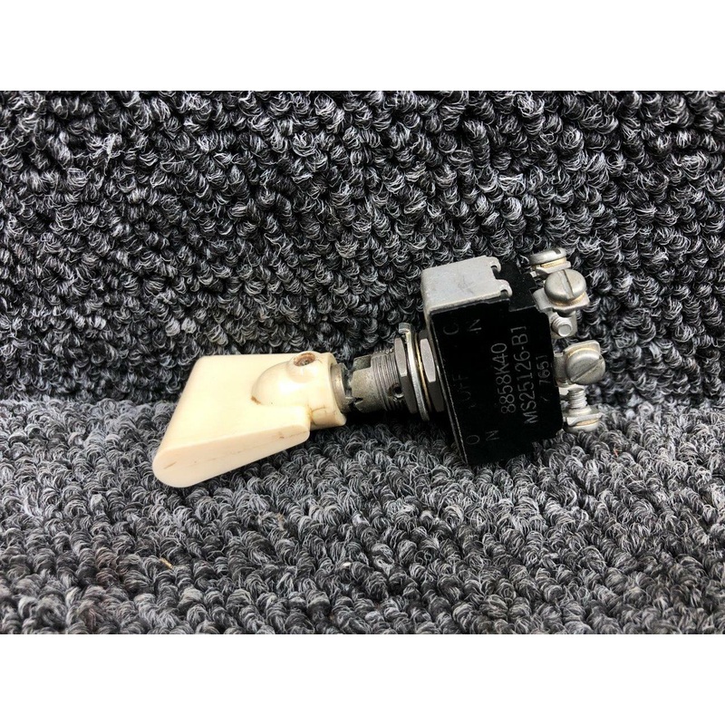 MS25126-B1 (MPN: 8858K40) Beechcraft A36 Eaton Flap Toggle Switch (Volts: 14)