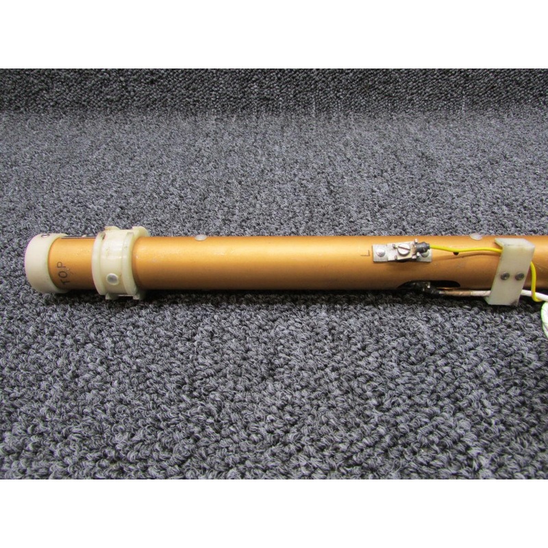 020-924-001 (Alt: 9910082-29) Gull Fuel Quantity Tank Unit with Retainer (28V)