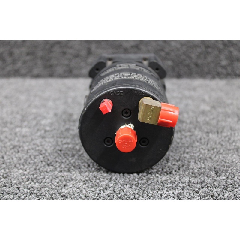 31100 C (ALT: C661072-0106) Aeritalia / Cessna Directional Gyro Indicator