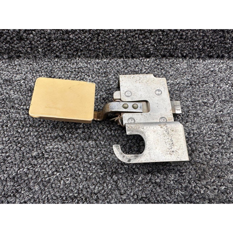 H431-K1117 (Alt: S1359-8) Hartwell Baggage Door Latch Assembly