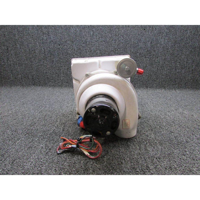 HE81300-4 (Use: 9910158-3) Janitrol Evaporation Module Assembly RH