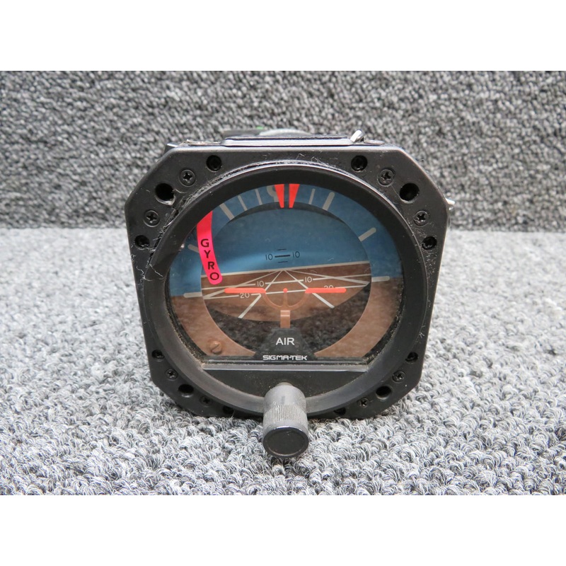 1U149-012 Sigma-Tek 5000B-40 Attitude Gyro Indicator, Lighted (Volts: 28)