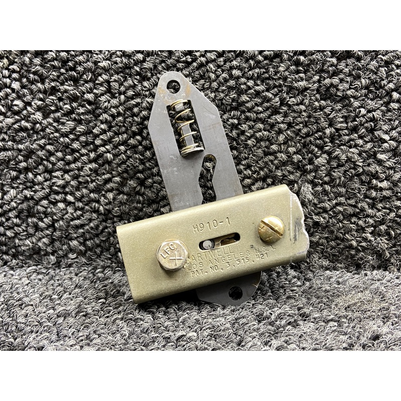 H910-1 (Use: H910-15) Hartwell Cabin Door Upper Latch Assembly