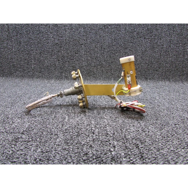 020-924-003 (Alt: 9910082-8), 366-918-001 Gull Fuel Tank Unit LH or RH