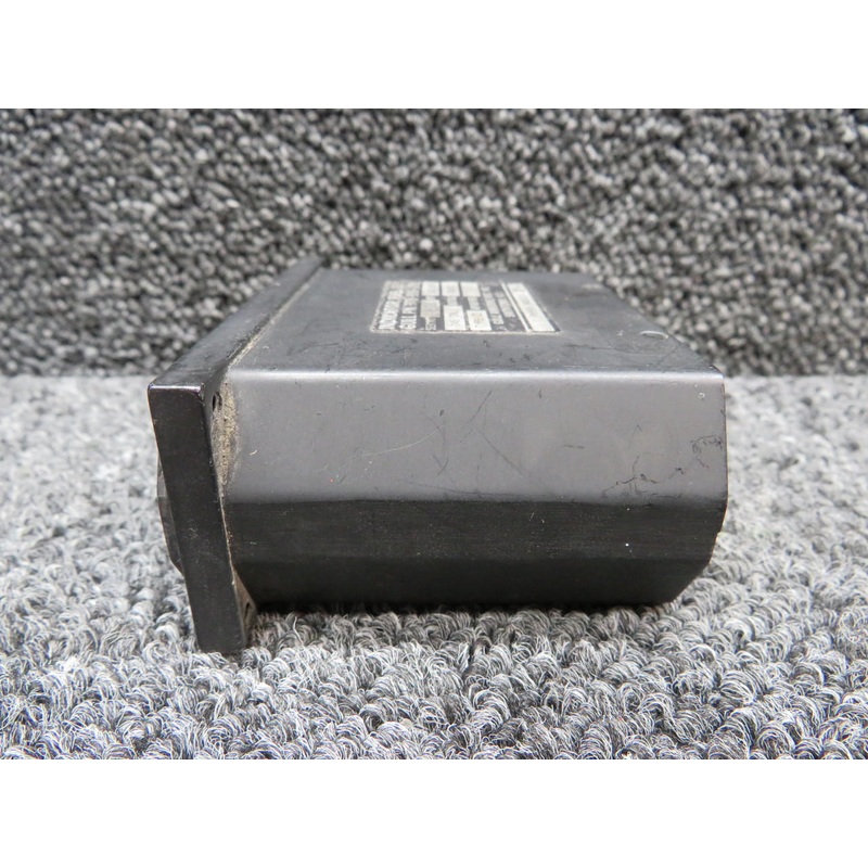 308-906-001 (Alt: 980112-1) Gull Airborne Type II Fuel Quantity Indicator (Volts: 28)