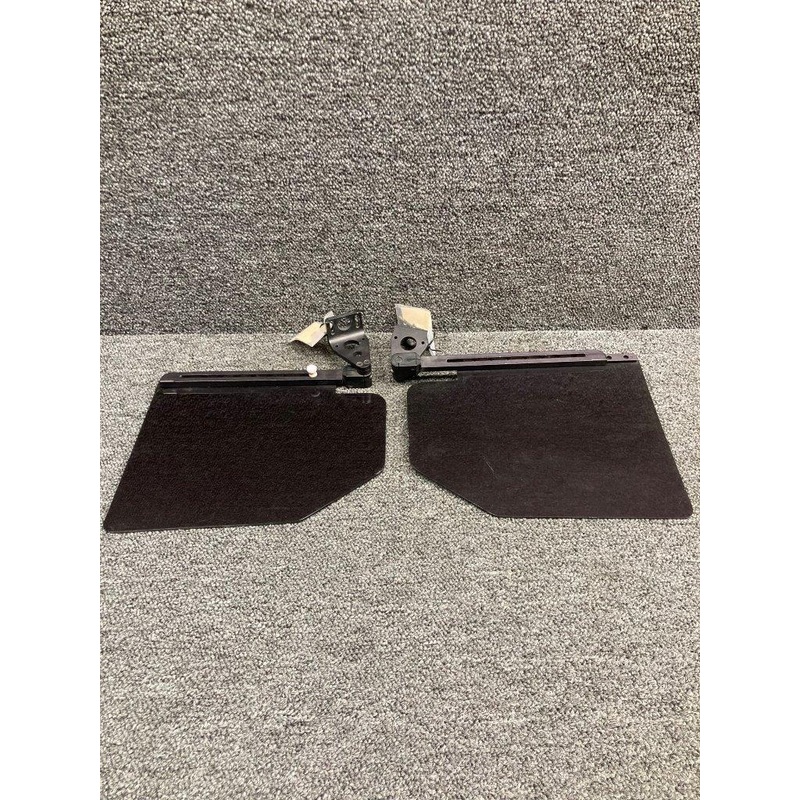 RCS-300-1 (USE: R1180001-0) Cessna 172L Rosen Sun Visor Set
