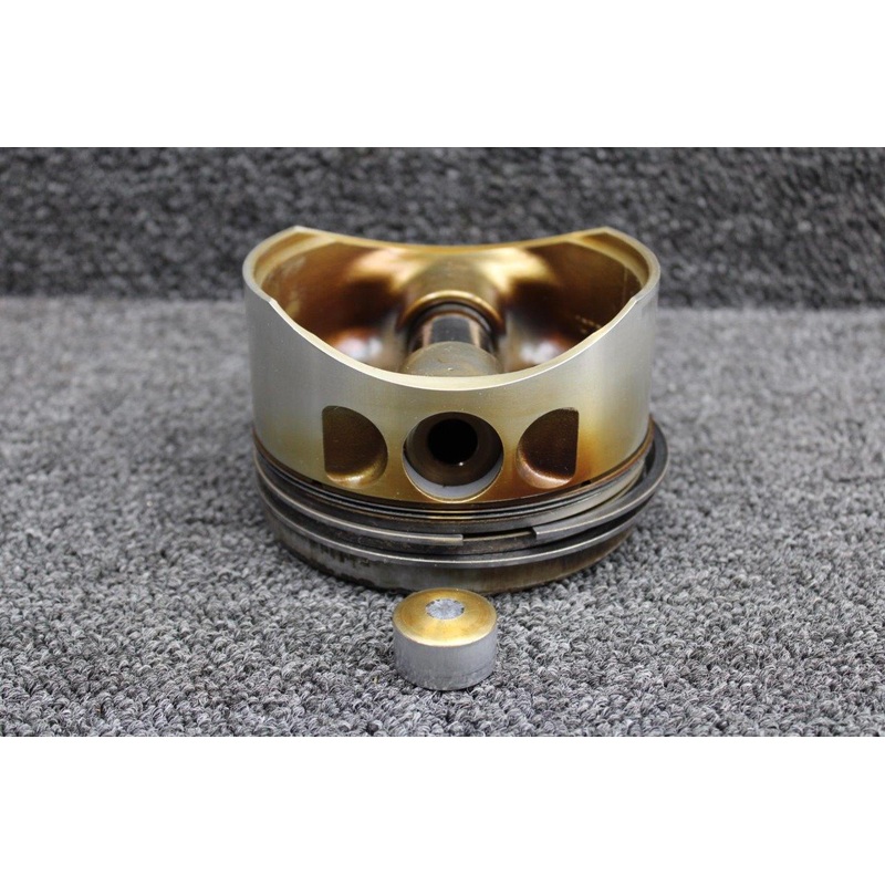 130700 Lycoming / Superior Air Parts Engine Piston (SA)