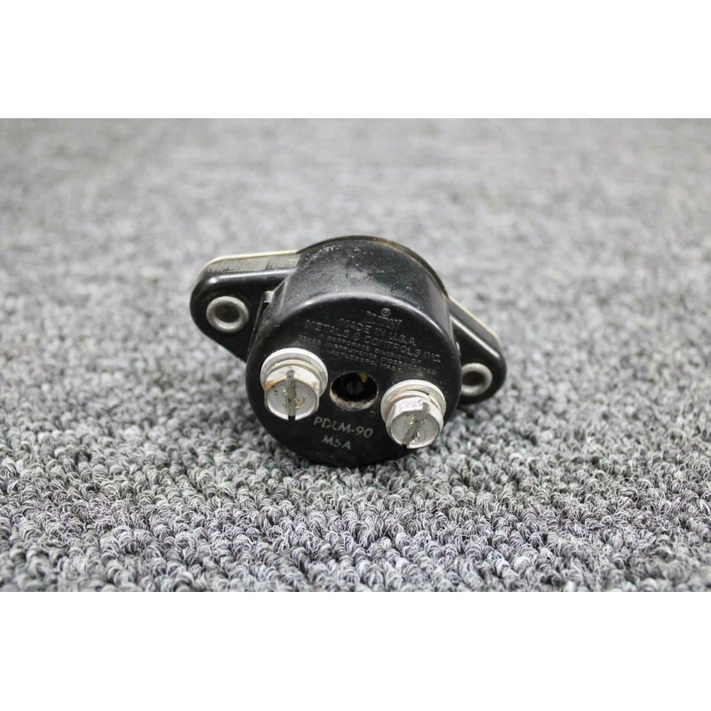 PDLM-90 Cessna 340 Klixon Circuit Breaker Push 90 Amps (Volts: 28)