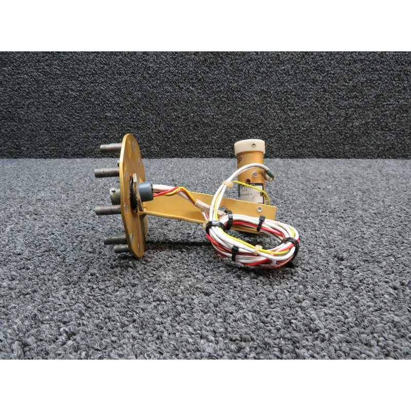 020-924-003 (Alt: 9910082-8), 366-917-001 Gull Fuel Transmitter LH or RH (28V)