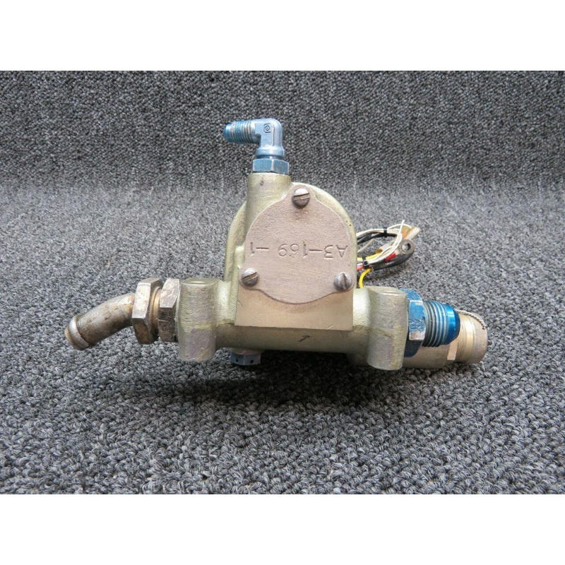 2B7-29 Cessna 402C Parker Fuel Pump (Volts: 28, Amps: 5) (CORE)