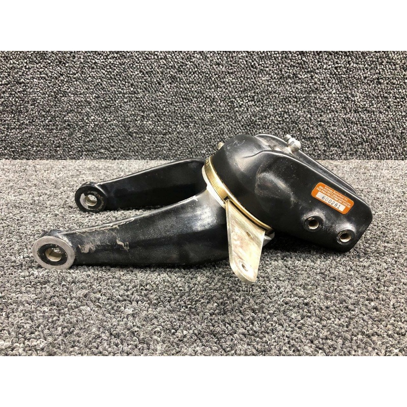 ABI-3400-00-S Cessna A185F Alaskan Bushwheel 8 Tailwheel Straight Steering Arm W/ Fork