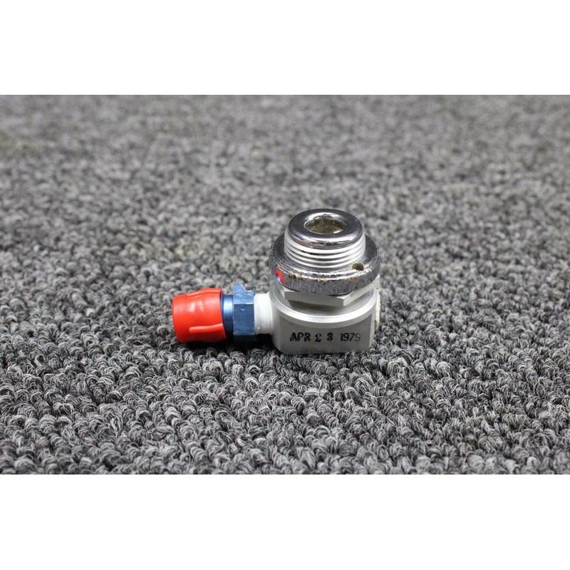 Z909 (USE: 170099) Beechcraft 58P Puritan Oxygen Outlet Assembly