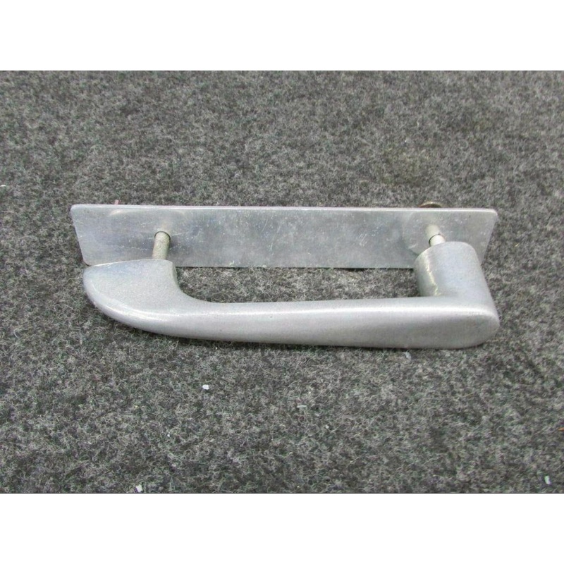 108-3412029 Stinson 108-3 Handle Cabin Assist W/ Plate (RM)