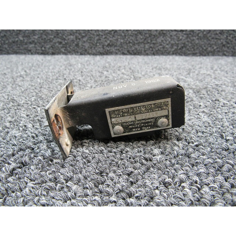151-4 Safe-Flight Lift Detector
